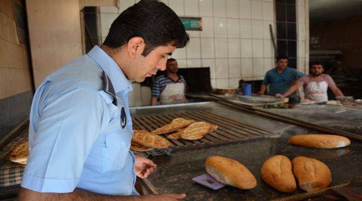 Siverek'te, zabıta ekiplerinden fırın denetimi