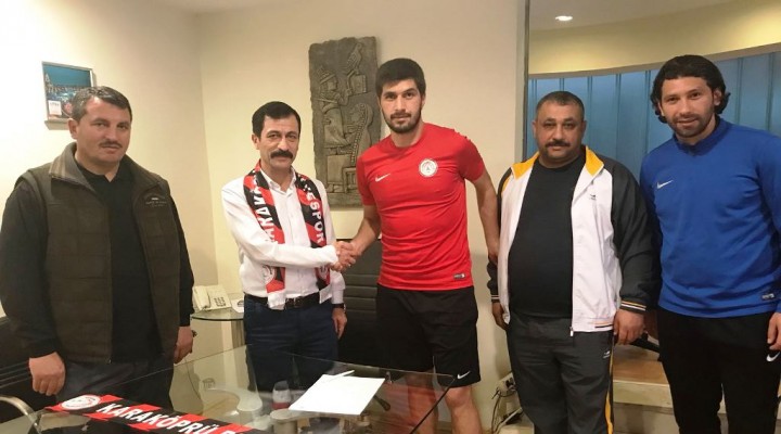 Karaköprü Belediyespor'da 2 transfer