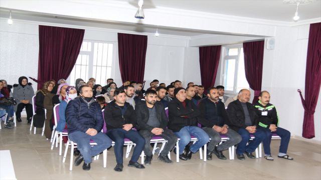 Bakımevi personeline ağız ve diş sağlığı eğitimi