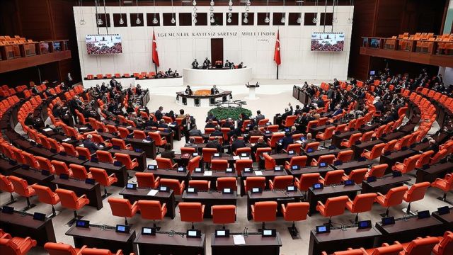 Urfa Milletvekilinin Dokunulmazlık Dosyası Komisyona Sevk Edildi