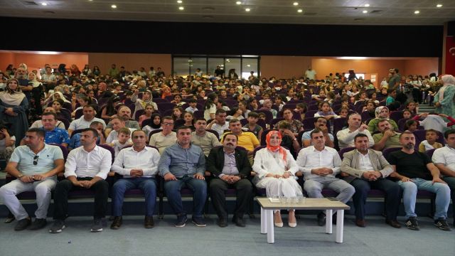 Urfa'da TÜGVA yaz okulları kapanış programı düzenledi