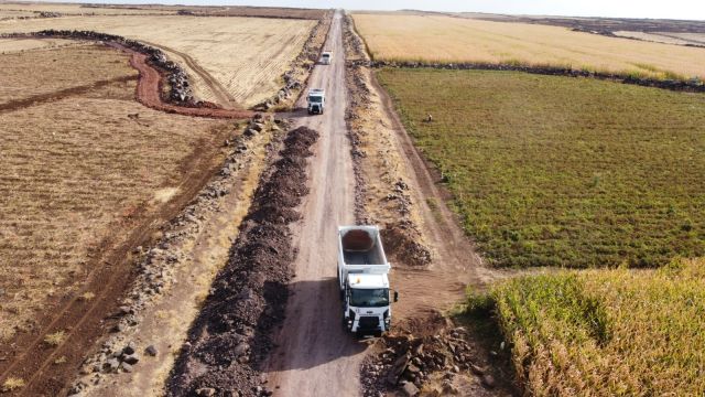 Sİverek kırsalında yol çalışması devam ediyor!