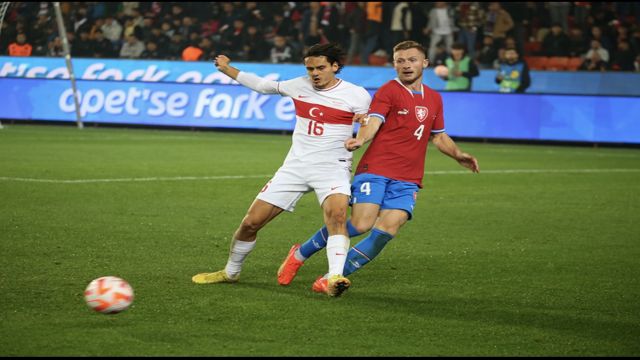 A Milli Futbol Takımı, Gaziantep'te oynanan özel maçta Çekya'yı 2-1 yendi