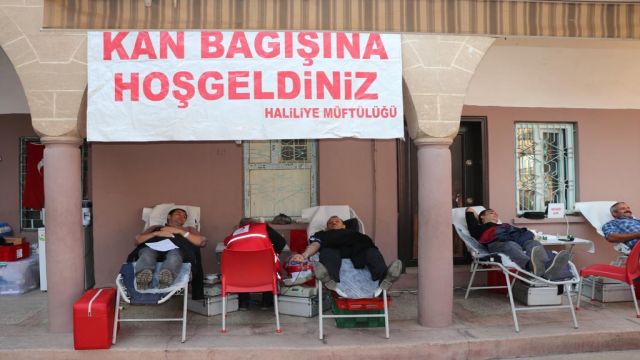 Şanlıurfa’da müftüler kan bağışında bulundu!