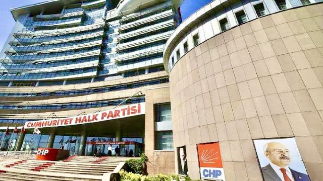 CHP 81 ildeki il başkanlarını genel merkeze çağırdı!