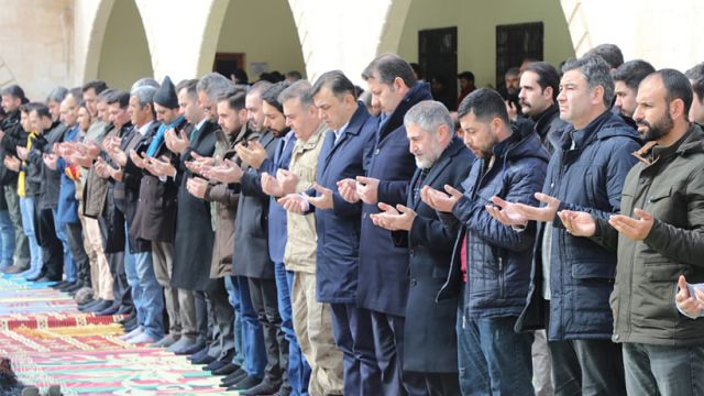 Şanlıurfa’da Cuma namazında dua edildi