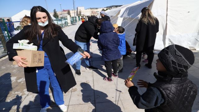 Urfa’da Depremzedelere ağız ve diş taraması yapıldı