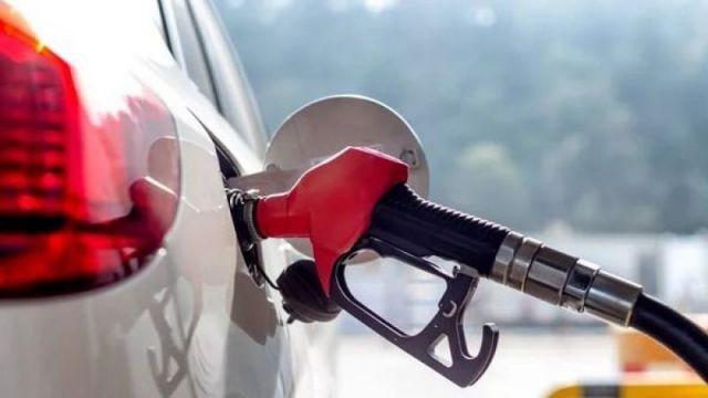 Benzine indirim geldi