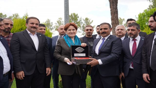 Meral Akşener, Urfa'da tarımsal sulamaya dikkat çekti