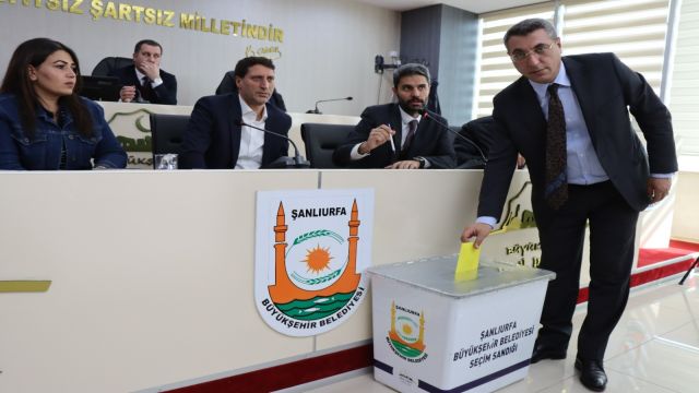 Urfa Büyükşehir'de meclis başkanı belli oldu