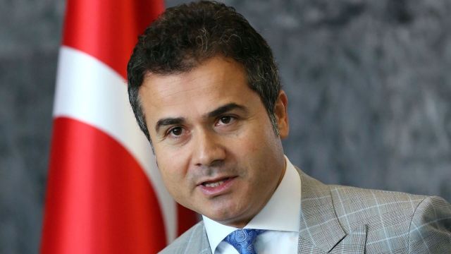 AKP'den istifa eden eski bakan Suat Kılıç, Yeniden Refah Partisi'ne geçti