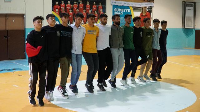 Şanlıurfa’da gençler spor ve sanatla tanışıyorlar!