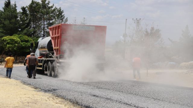 Şanlıurfa’da kırsal yol çalışması