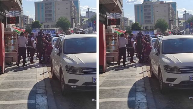 Urfa’da akli dengesi yerinde olmayan şahıs bıçakla etrafa saldırdı!