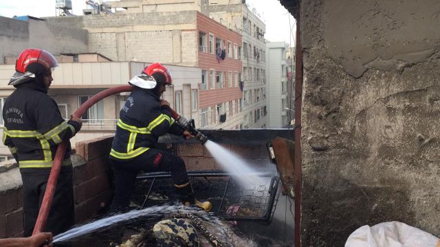 Urfa’da korkutan mesken yangını!