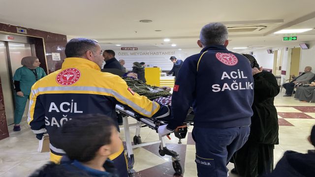 Şanlıurfa'da feci kaza: Kamyonun altında kaldı!