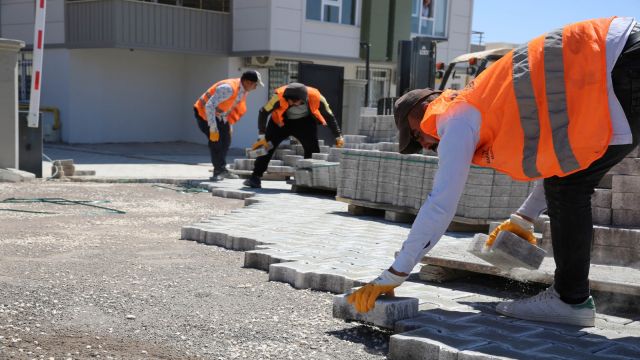 Seyrantepe’de yeni yollar hizmete sunuluyor