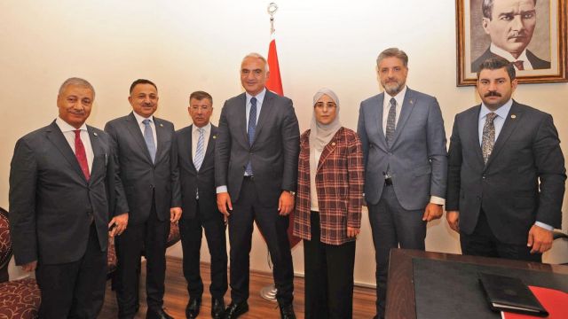 Urfa vekillerinden Hz. İbrahim evi topluma kazandırılmalı