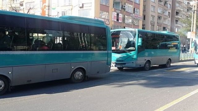 65 yaş üstü vatandaşlar özel halk otobüslerinin kural ihlallerinden bıktı