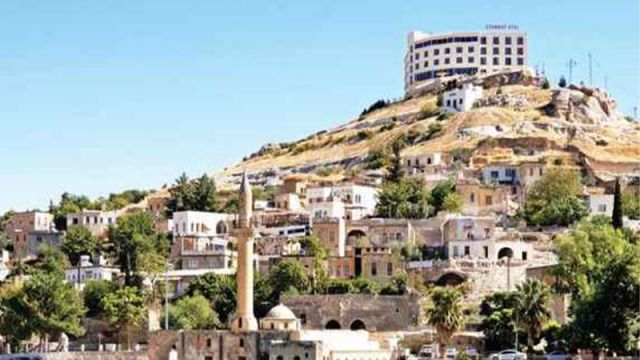 Halfeti’de tartışmalı hotel yıkımı