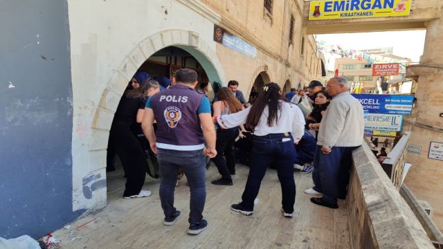 Urfa’da polis ve gösterici arasında arbede