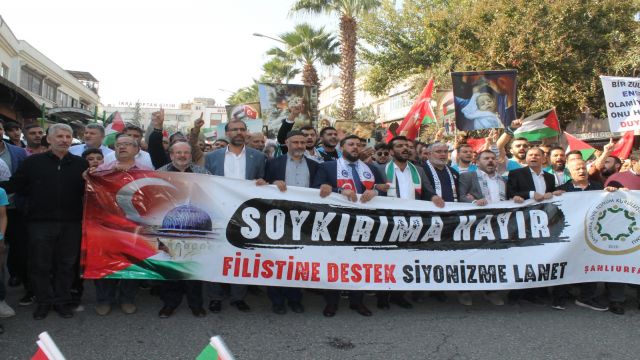 HÜDA PAR, Gazze'ye Destek İçin Dua ve Yürüyüşe Katıldı