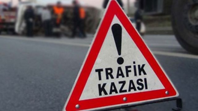 Otoyolda feci kaza: 3 kişi hayatını kaybetti