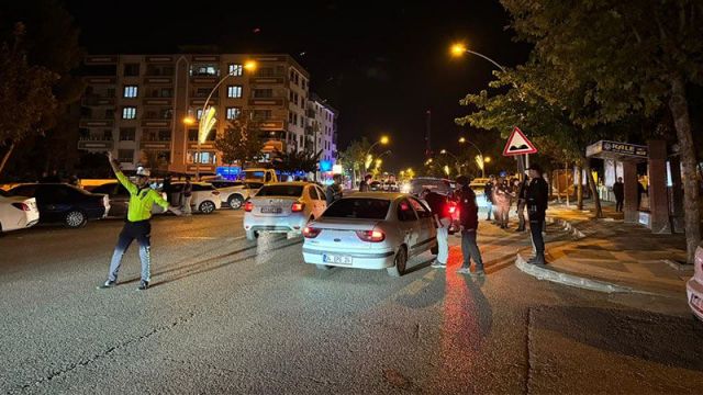 Şanlıurfa Emniyet Müdürlüğü yüzlerce ceza kesti