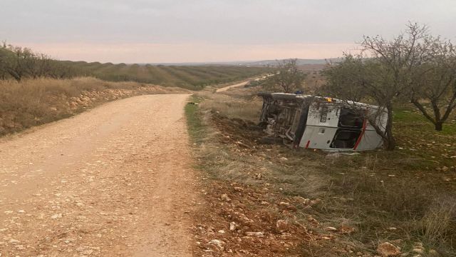 Bozova ilçesindeki Tavşan Köyü'nde yol sorunu büyük tepki topluyor