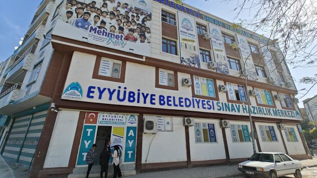 Eyyübiyeli gençler sınav hazırlıklarını sürdürüyor