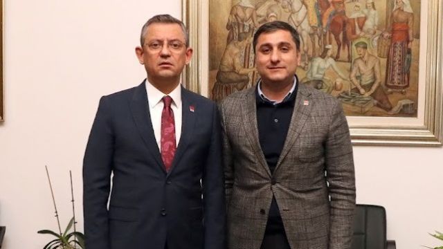 CHP Şanlıurfa il başkanı Özgür Özel'i ziyaret etti