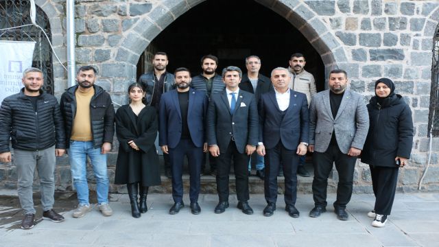 HÜDA PAR Şanlıurfa heyeti seçim çalışmaları için Siverek’te