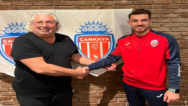 Karaköprüspor’dan ayrılan oyuncu yeni takımıyla anlaştı