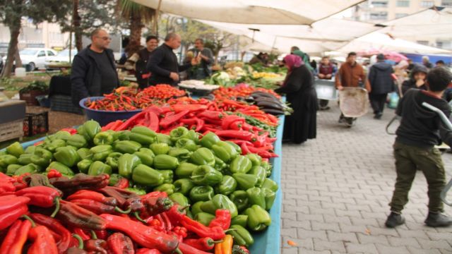 Pazar fiyatları vatandaşı korkutuyor