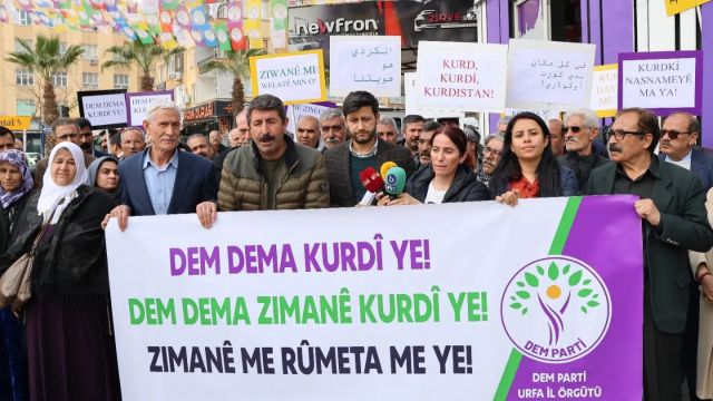 DEM Parti Riha İl Örgütü, Dünya Anadil Günü'nde Kürtçe'nin Önemini Vurguluyor