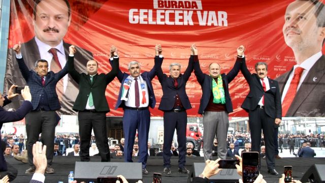 İlk Halk Buluşması’na on binler akın etti!