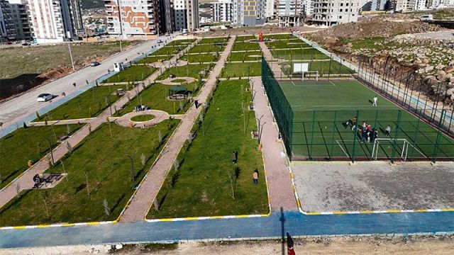 Karaköprü’ye yeni yeşil alanlar kazandırıldı