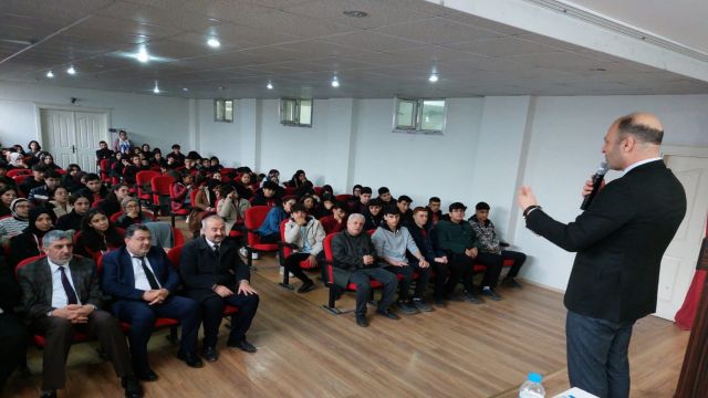 Müftü Tolan, Sigara Bırakma Günü'nde Önemli Mesajlar Verdi