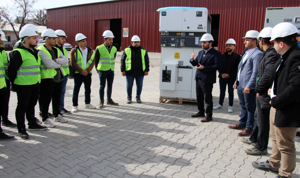 Dicle Elektrik, Harran Üniversitesi Öğrencilerine Kapılarını Açtı