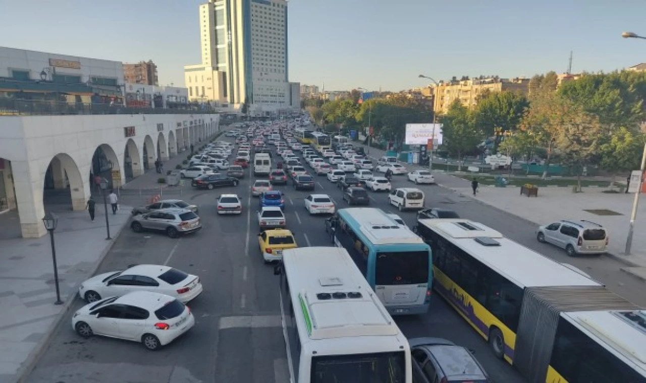 Şanlıurfa’da trafiğe kayıtlı araç sayısı açıklandı