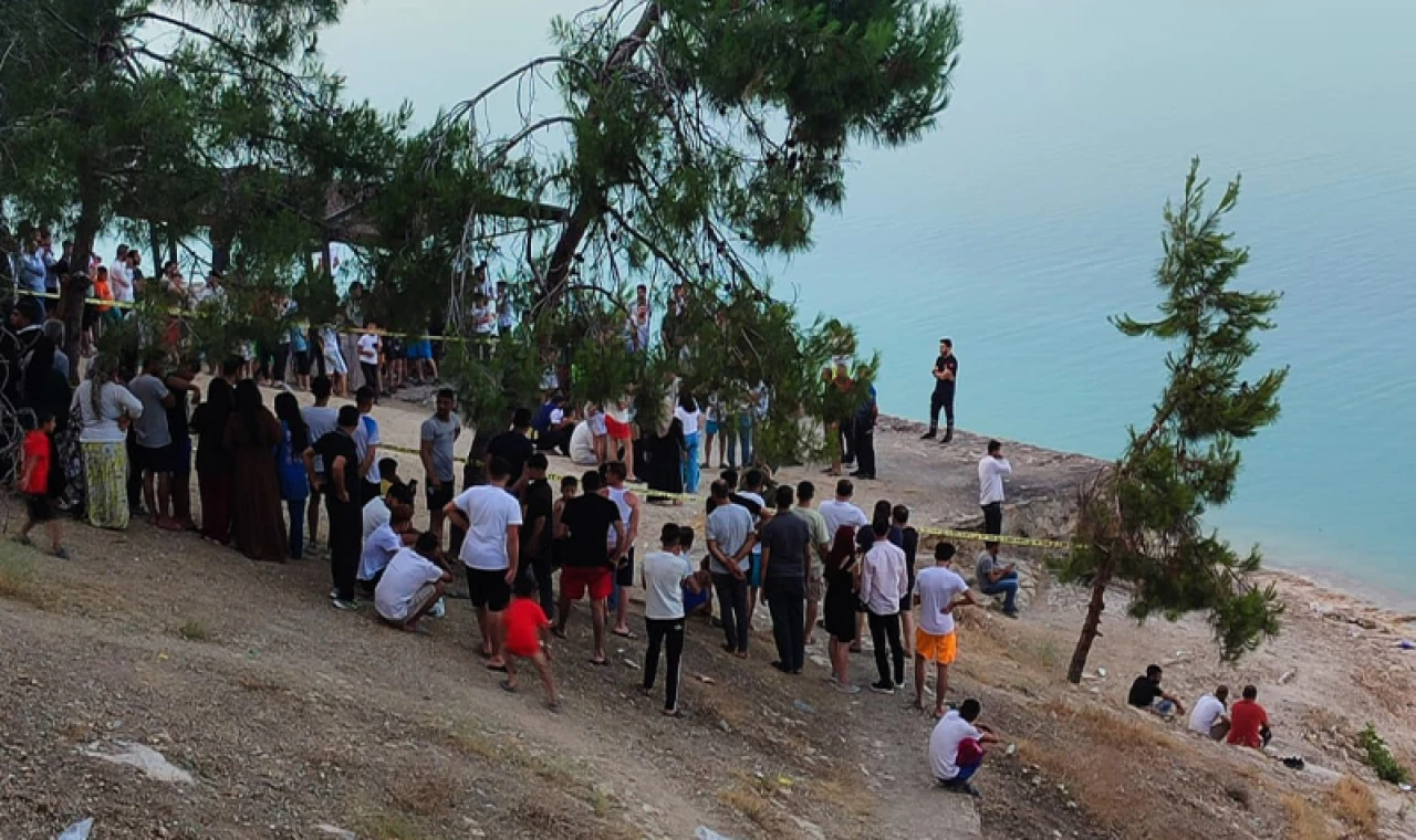 Şanlıurfa’da Fırat Nehri Cana doymuyor!