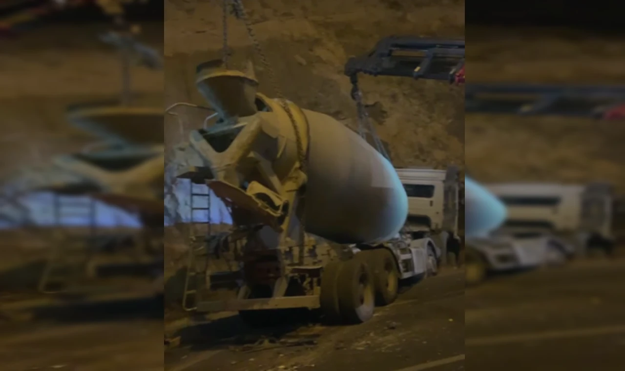 Kamyon ile beton mikseri çarpıştı! 2 yaralı