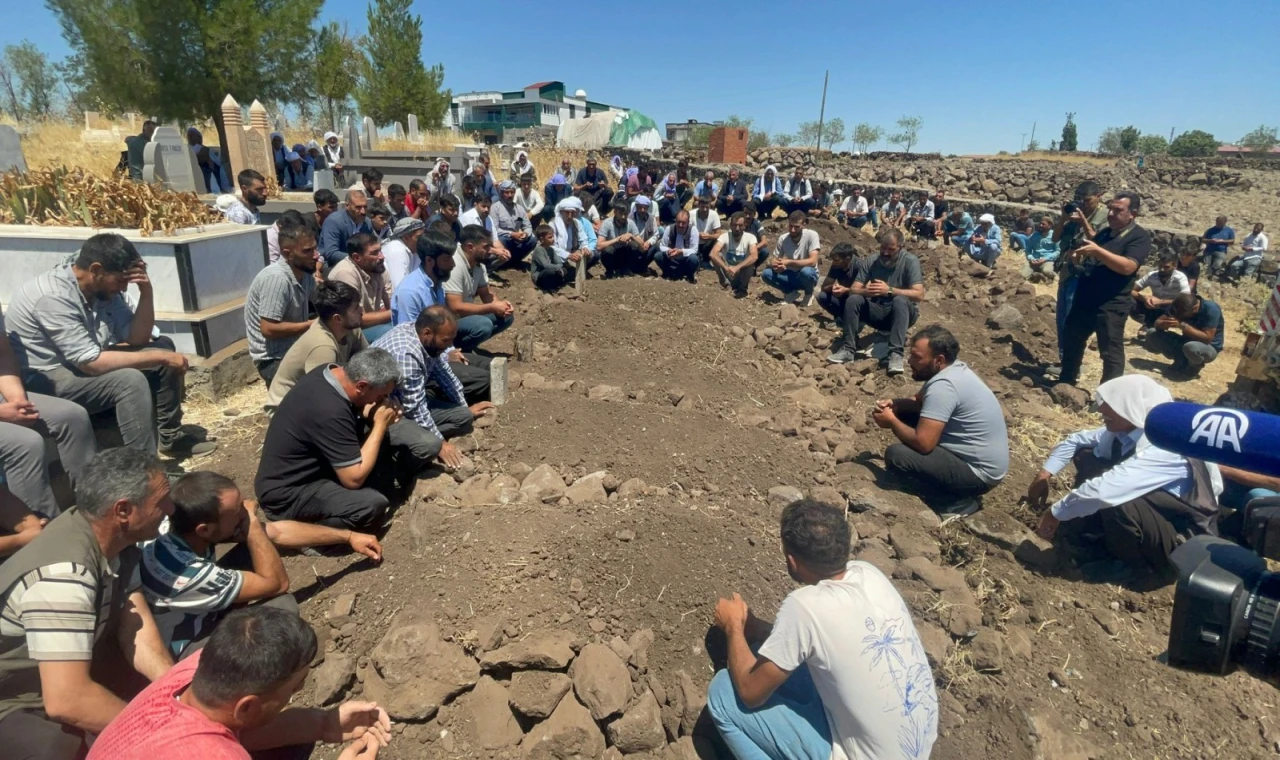 Şanlıurfa’da yan yana defin edildiler