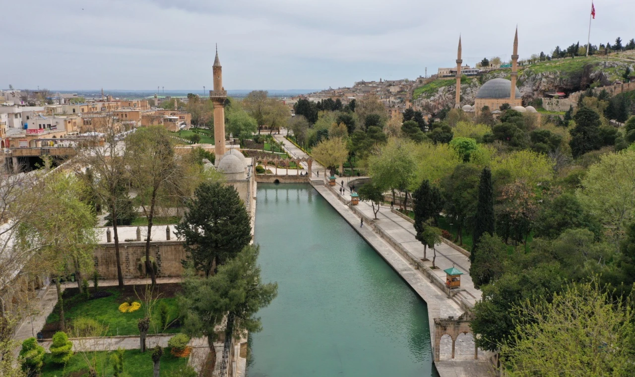 Şanlıurfa'da canlı müzik yapan yerlere denetim!