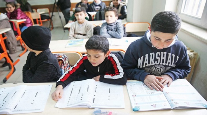 ‘Mağdur PİKTES öğretmenlerine kadro verin’