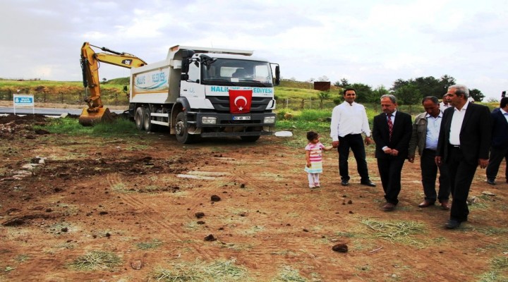 Başkan Demirkol, Ahmet Yesevi’deki 3 Yeni Parkın Yapım Çalışmalarını İnceledi