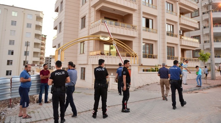 Şanlıurfa'da cam silerken 3. kattan düşen kız öldü