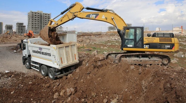 Karaköprü'ye yeni yollar kazandırılıyor