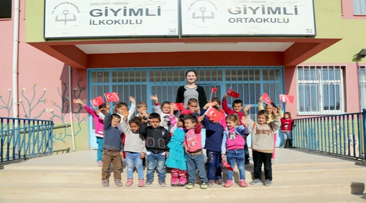 Harran'da ihtiyaç sahibi öğrencilere yardım