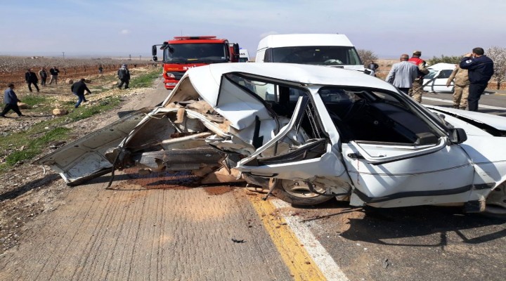 Şanlıurfa'da zincirleme trafik kazası: 1 ölü, 4 yaralı